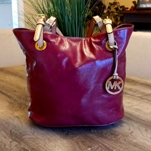 MICHAEL Michael Kors Handbags - Michael Kors NWOT Purple Plum Patent Leather Tote